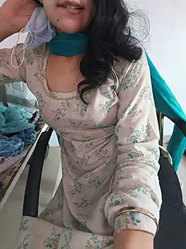 zoya_baby_ webcam