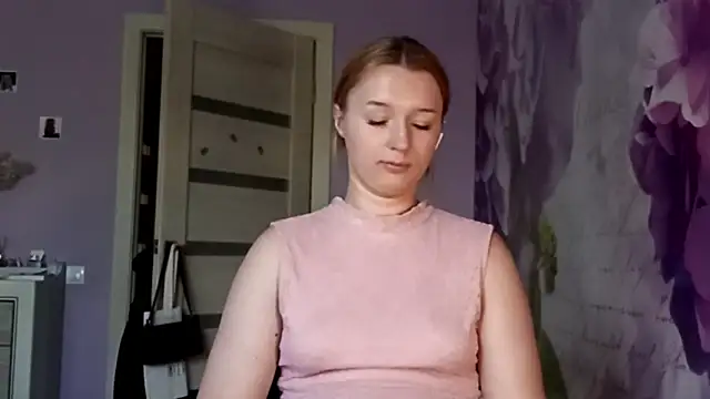 RaeannRoewe webcam