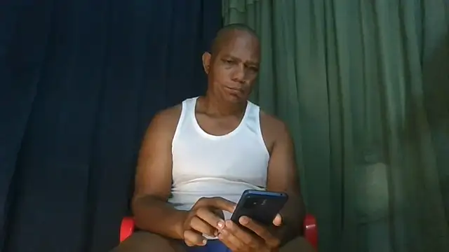 bigblackcock75 webcam