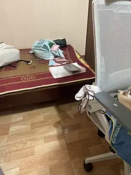 Mina048 webcam