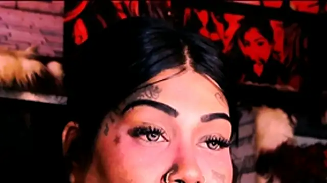 indian_dreamgirl webcam