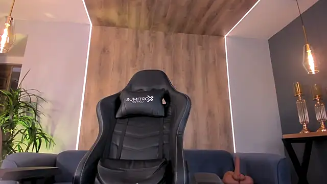 KylaMorrison webcam
