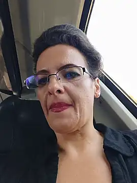 RebeccaNoble live cam on StripChat
