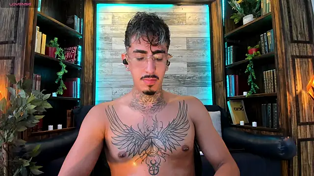 Donovan_Desmond webcam