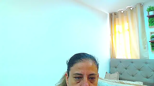 sasi_luna webcam
