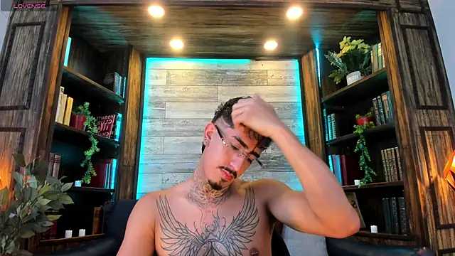 Donovan_Desmond live cam