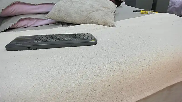 Charlie___Musk webcam