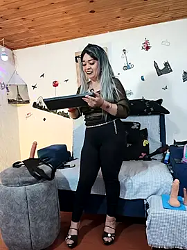 keila_j webcam