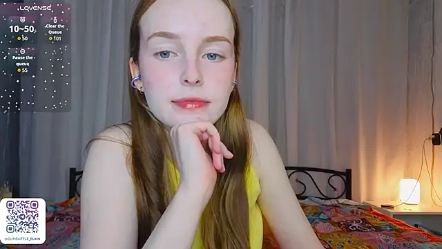 bae_cake_ webcam
