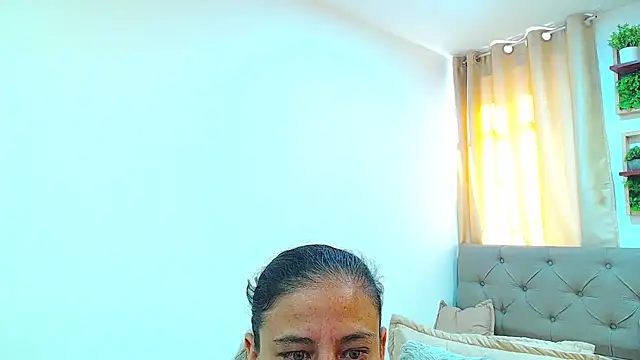 sasi_luna webcam