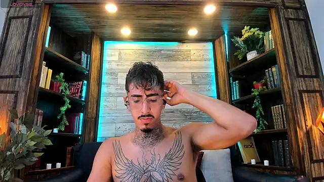 Donovan_Desmond webcam
