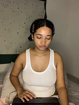 _sweetSabrina- live cam on StripChat