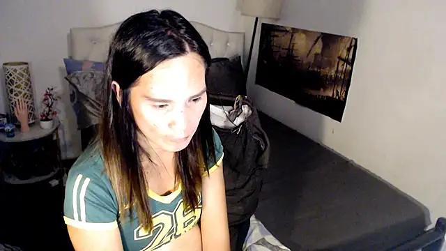 NinaDOM4CUM webcam