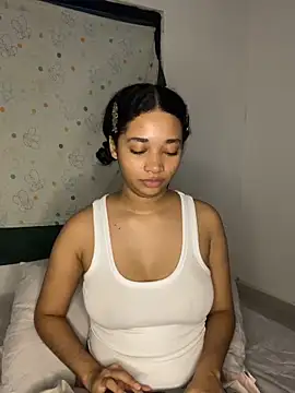 _sweetSabrina- live cam on StripChat