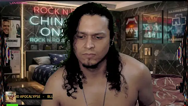 chino_roz live cam on StripChat