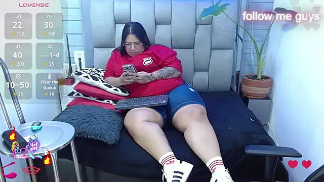 evelin_zaens live cam on StripChat