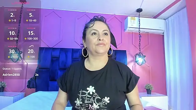 hanny_milf live cam on StripChat