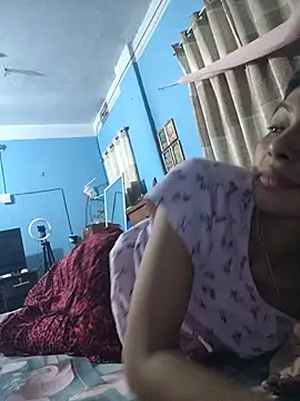124pakhi webcam