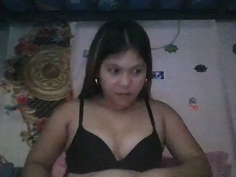 _charmingpixie15 webcam