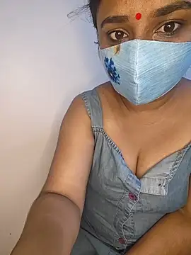 VAIGA-Real_Mallu webcam