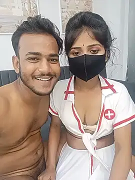 crazy_bebs live cam on StripChat