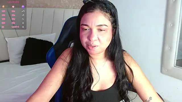 AliceSmity__ webcam