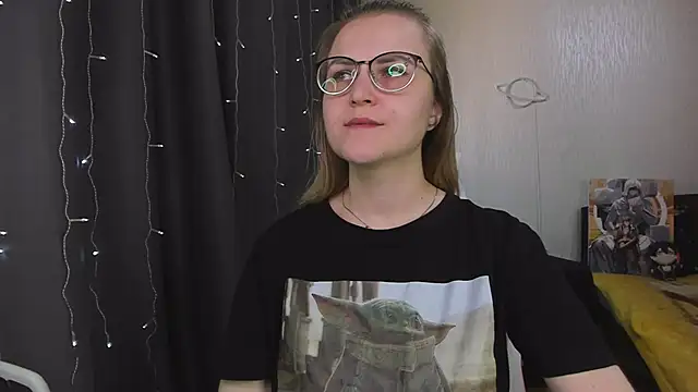 MissBrightShine live cam on StripChat