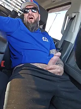 Beardedtattood live cam on StripChat