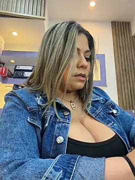 isabella_horney_ webcam