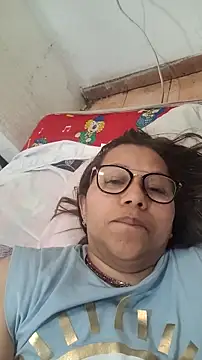 Ladymilf12 webcam
