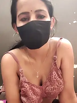 Kanika_76 webcam