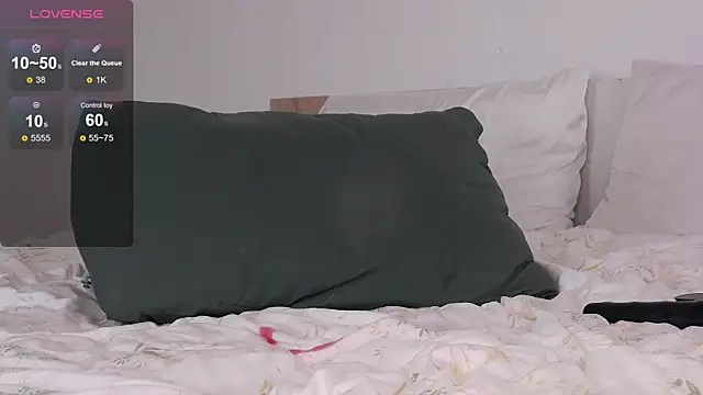 Belle_Blondy webcam