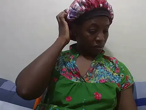 Eebony_Bubbly webcam