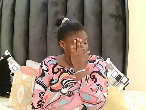 sexxyboobsqueenxx