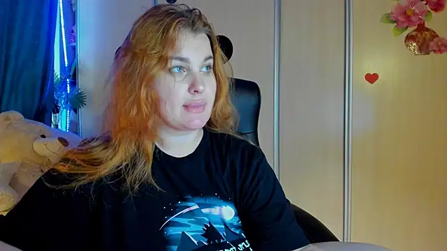 CoraSwon webcam