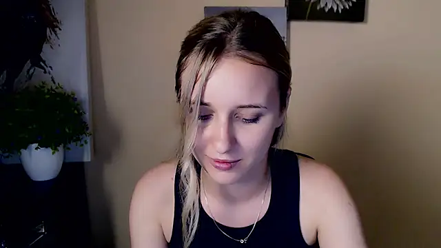 _Nicole_new webcam