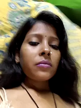 Gud_girl_Nilu webcam