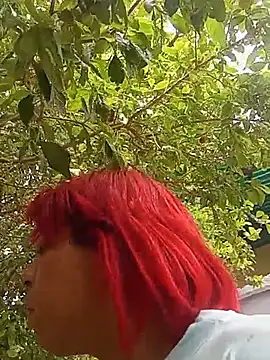 blondebitchlitle webcam