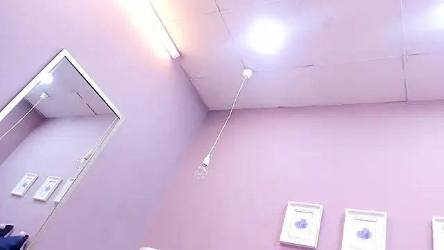 MAYTEMINAJ webcam