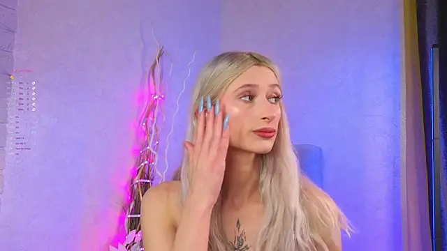LuxuryBarbie webcam