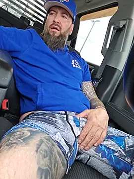 Beardedtattood webcam