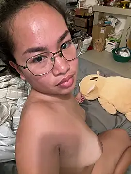 Ponthip webcam