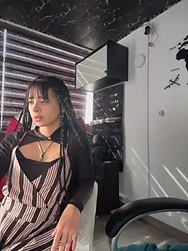 Isabella-Teen