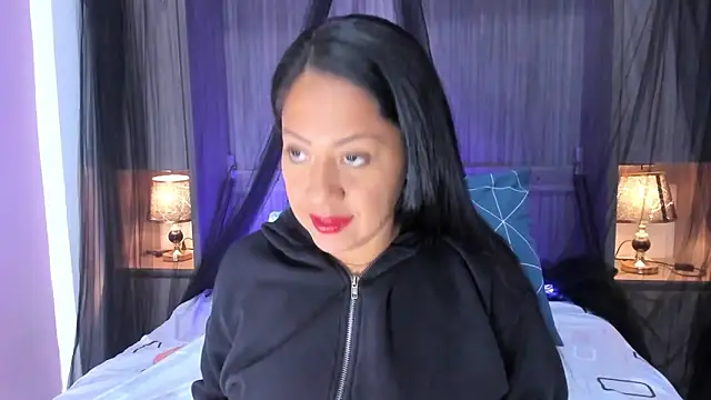 AllieBennet webcam
