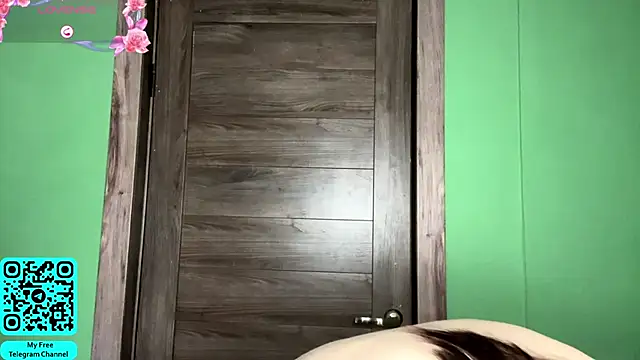 MadalynNosel webcam