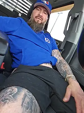 Beardedtattood webcam