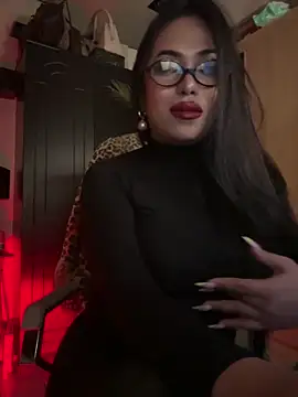XGoodnessGracious live cam on StripChat