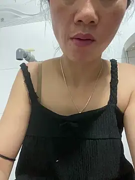 linda-babyy - Linda-babyy's free webcam - UK Sex Cams