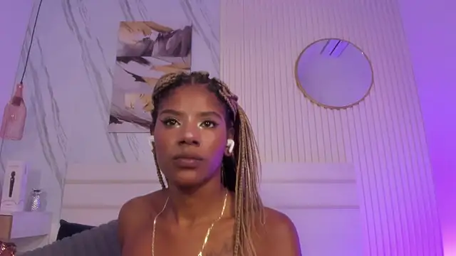 Afro_Luna webcam