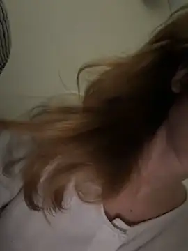 -AngelAri- live cam on StripChat